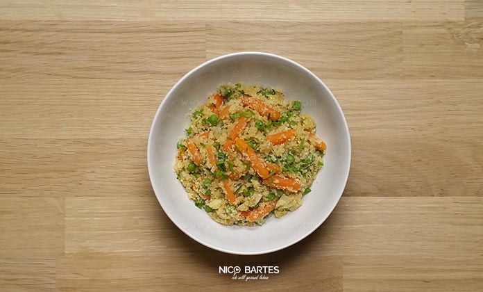 Low Carb Gericht mit Blumenkohl in Schüssel