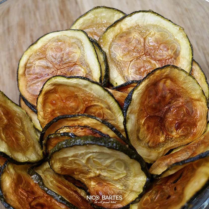 Knusprige Zucchini-Chips mit wenig Kalorien