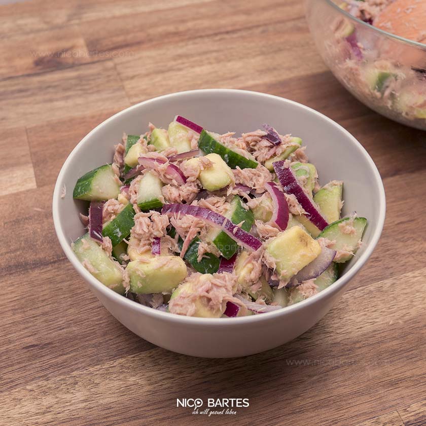 Low Carb Avocado Salat Mit Thunfisch Rezept Nico Bartes Schnell Abnehmen Durch Gesunde Low Carb Ernahrung
