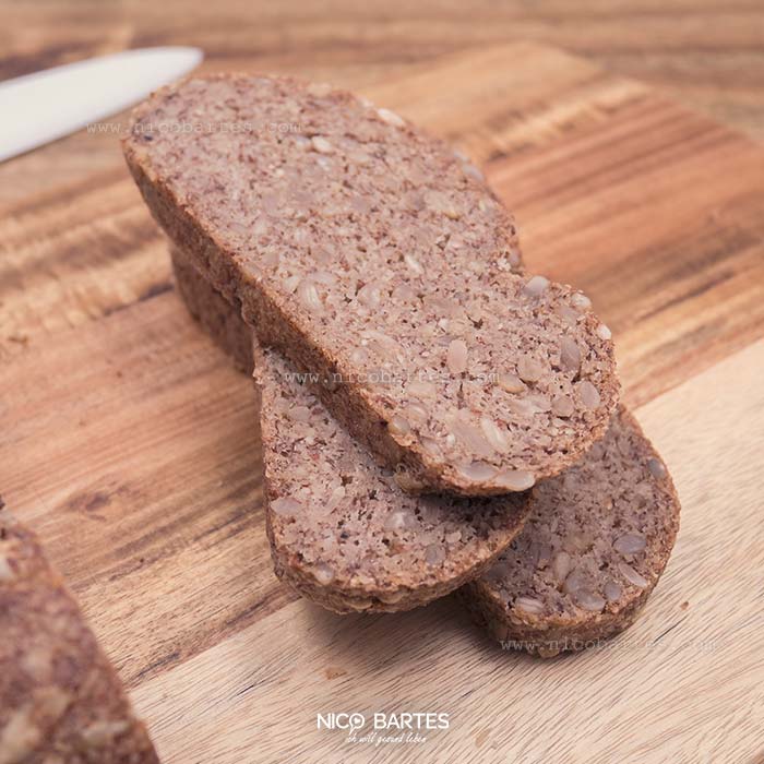 Schnelles Low Carb-Brot - Vegan &amp; Glutenfrei